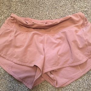 Size 2 Lulu lemon shorts Speed up